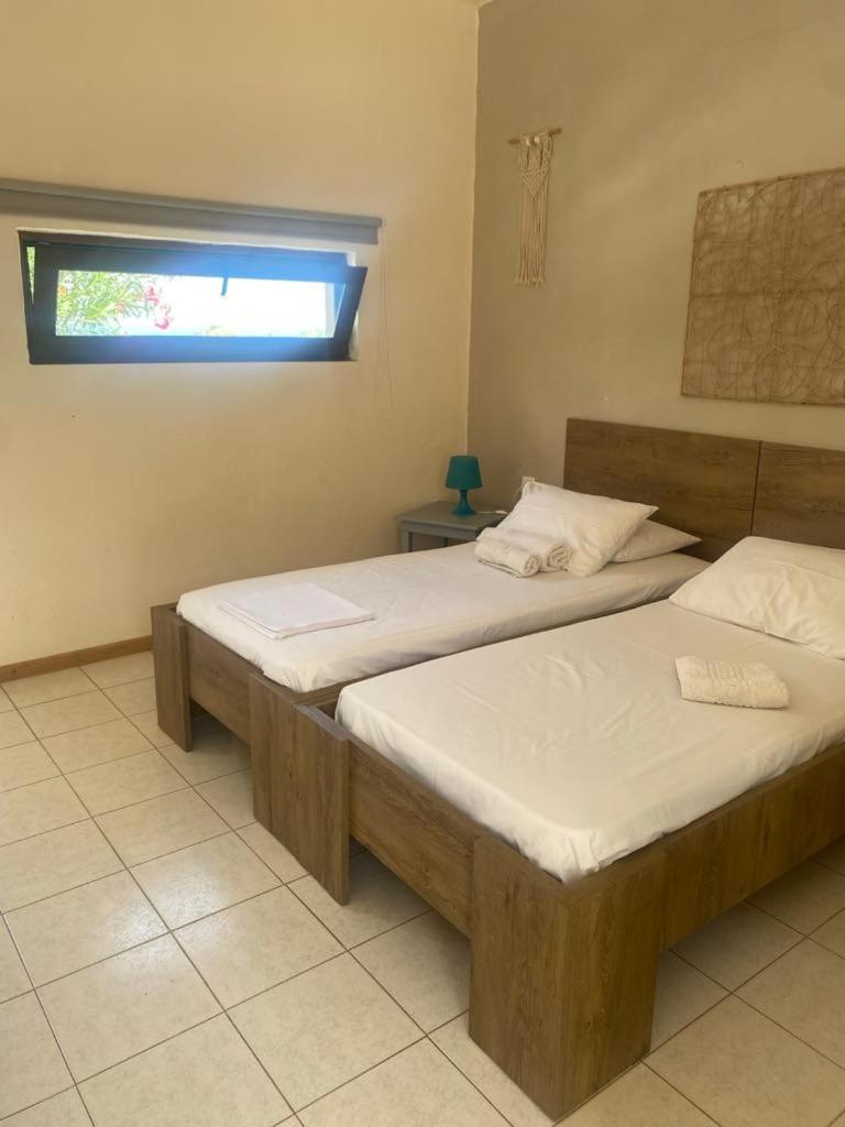 Andy'S Gardens Apartment Gerani  Екстериор снимка